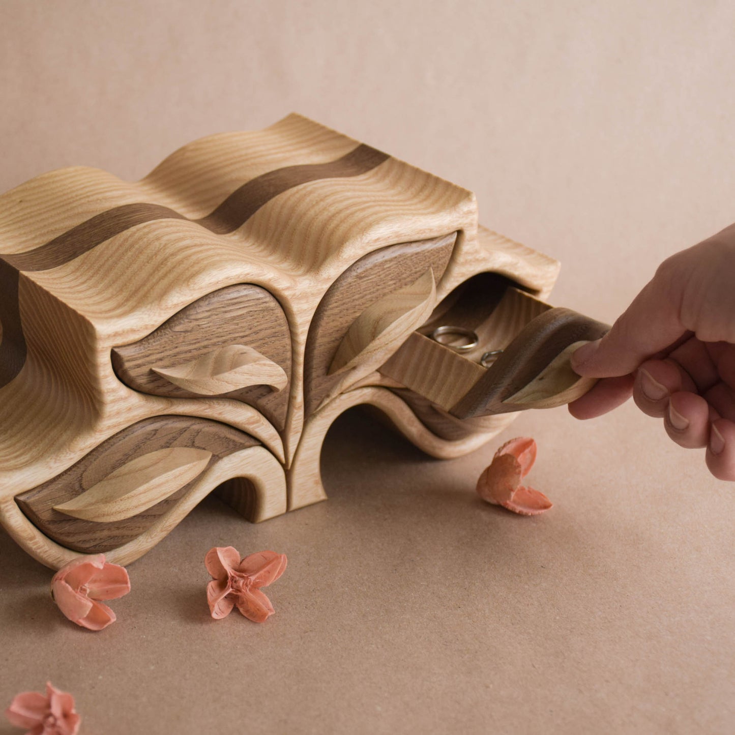 Jewelry box five Leaves