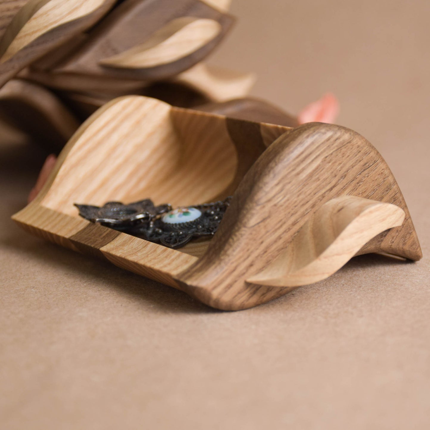 Jewelry box five Leaves