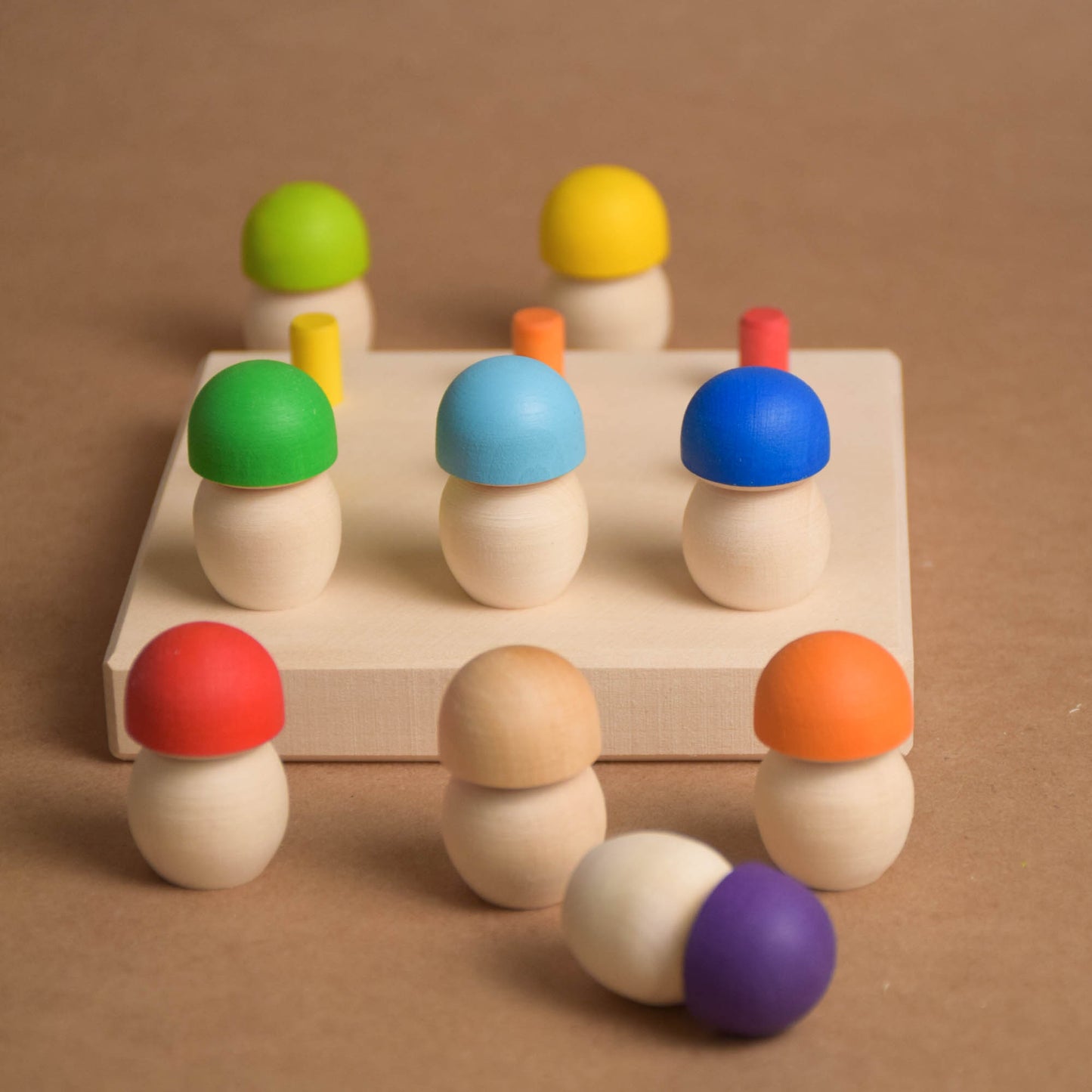 Wooden Mushrooms to Color Sorting on Geoboard