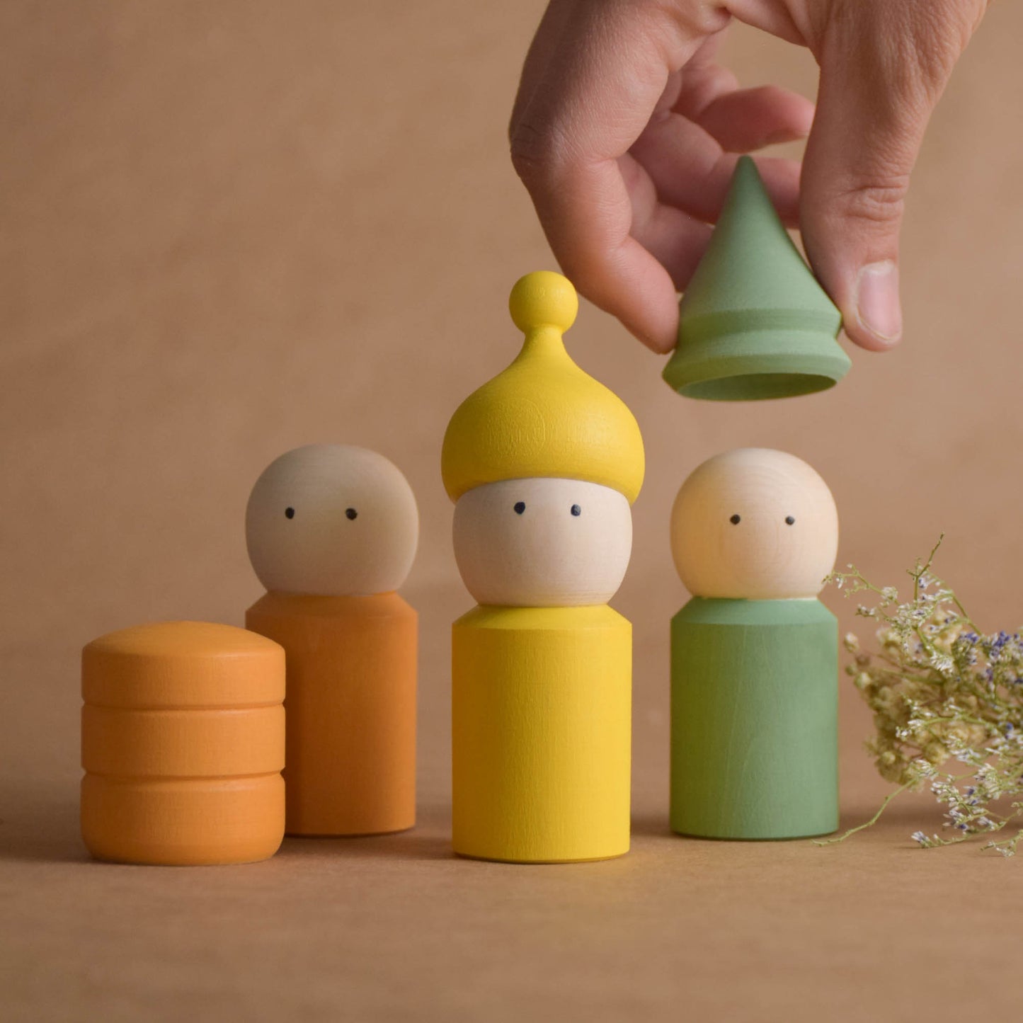 Wood Peg Dolls Family Rainbow in Pastel Hats