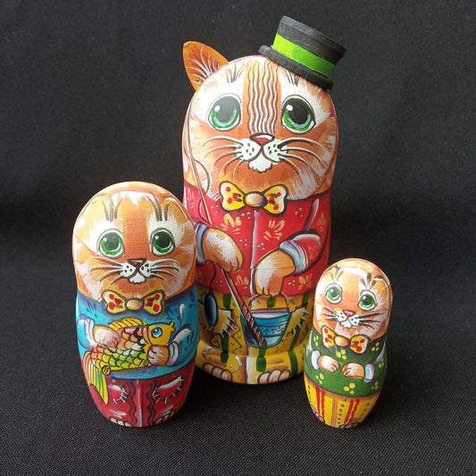 Russian Dolls Wooden Cat