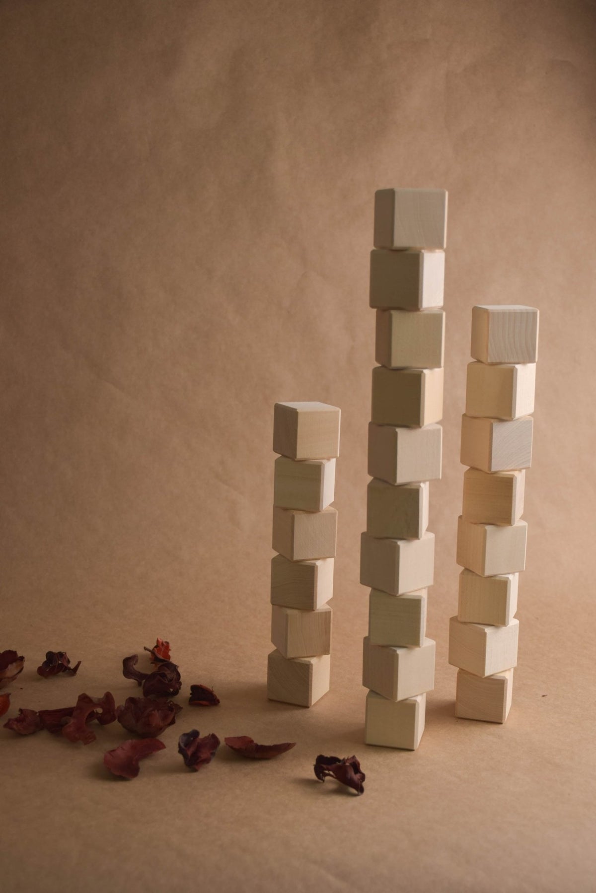 Close product view of the Wooden Blocks Set 1.4 in / 3.5 cm - 40 pcs wooden building blocks, made from linden wood.