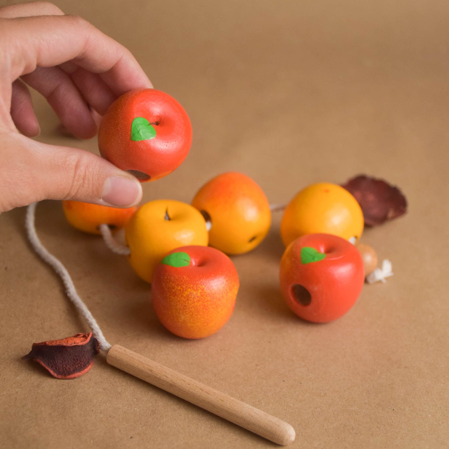 Lacing Toy Appls
