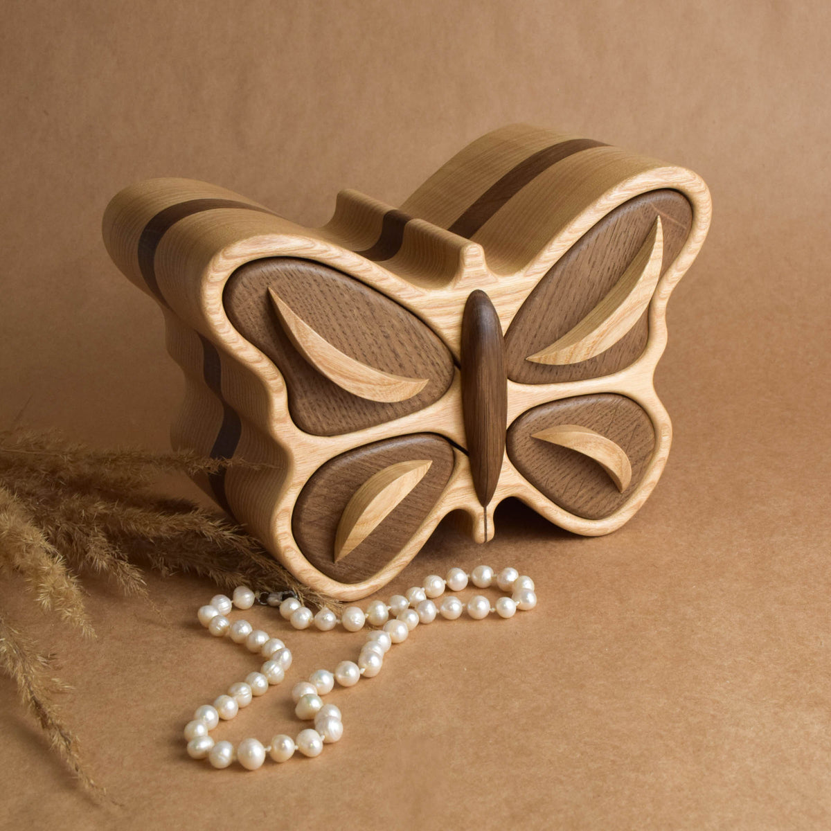 Butterfly-shaped wooden jewelry box