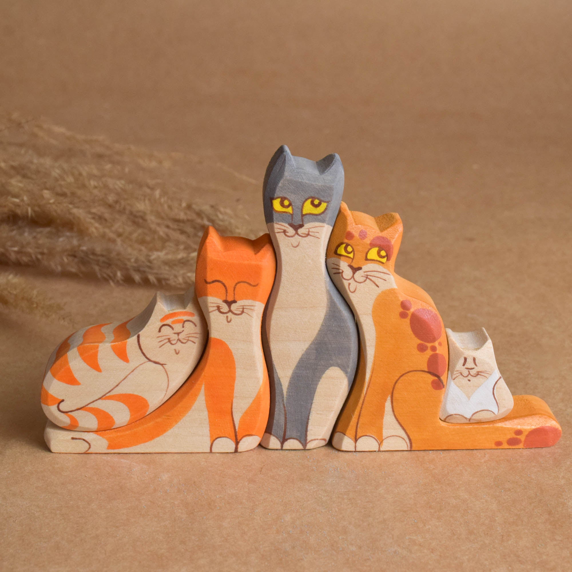 Handmade Wooden Toys for Kids Animals Cats with Kittens Family Figurines Puzzle