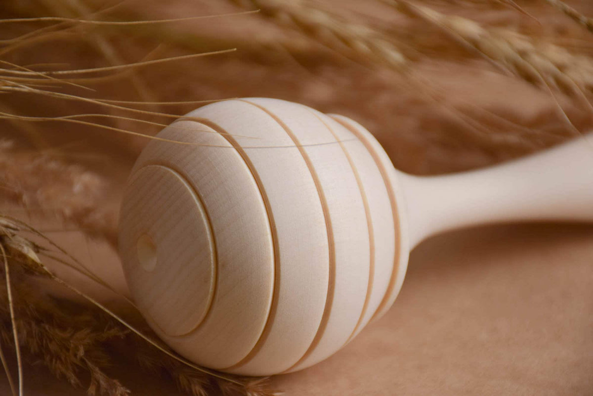 Honey model wooden rattle for babies