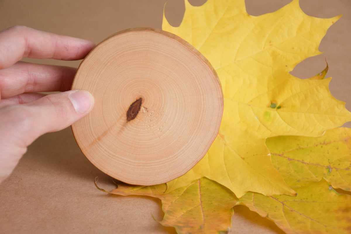 Wooden box with a lid made from solid linden