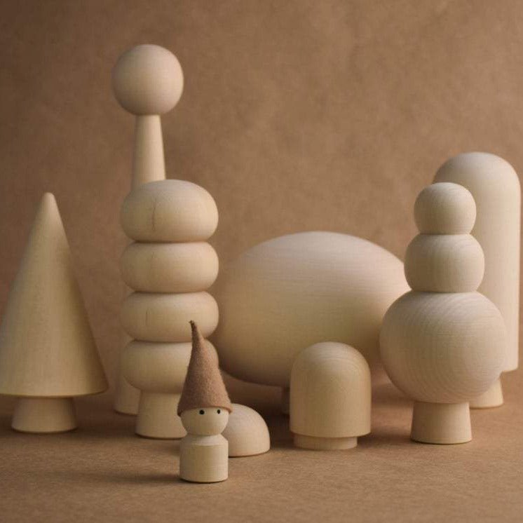 Natural unfinished wooden tree figurines with peg doll